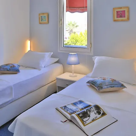 帕拉斯伊利卡汽车旅馆 酒店 Çeşme
