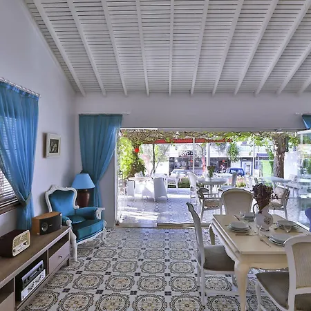 酒店 帕拉斯伊利卡汽车旅馆 Çeşme