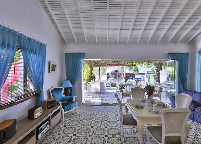 ホテル Ilica Çeşme